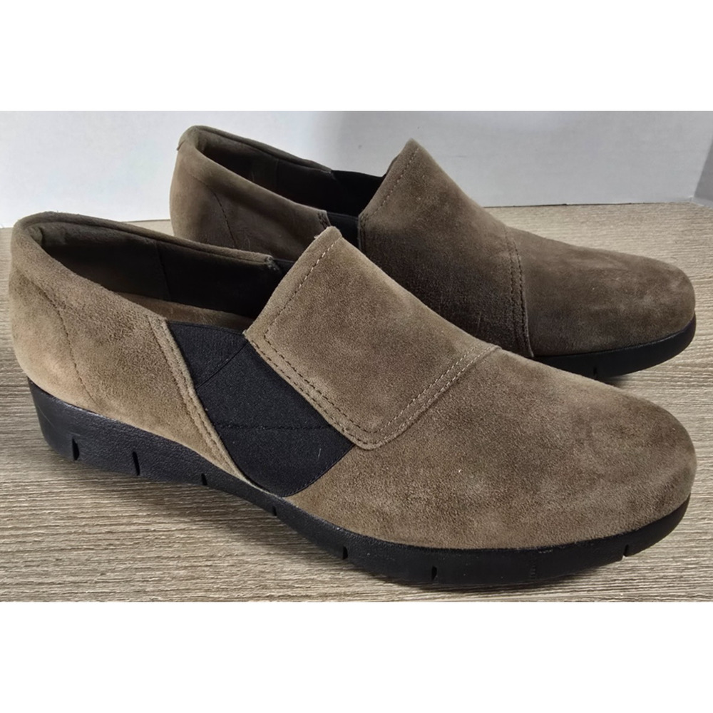 Clarks Artisan Brown Suede Leather Daelyn Monarch Slip on Comfort Shoe Womens 9M